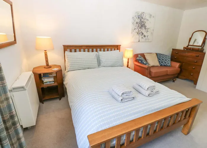 The Curlews * Richmond (North Yorkshire)